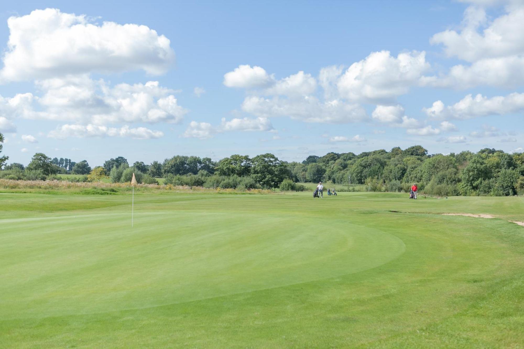 The Wiltshire Hotel, Golf And Leisure Resort Swindon Ngoại thất bức ảnh